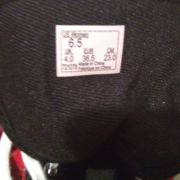 Vans - Picture 4 of 4